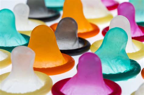 Blowjob ohne Kondom gegen Aufpreis Sexuelle Massage Zell